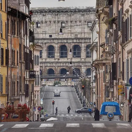 Colosseum Flat Rome